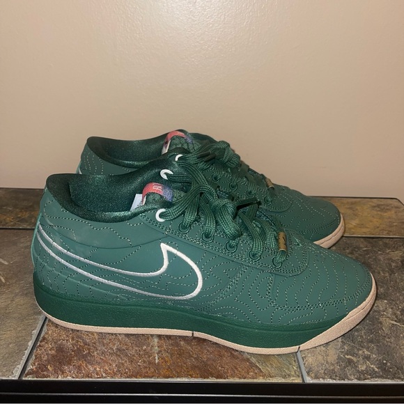 Men’s Nike Book 1 Forest Green Sneakers with White Logo - Picture 2 of 7